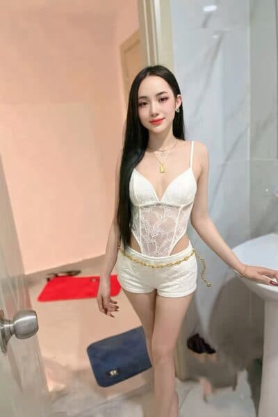 Girl Elegant photo of FAR 617, your private massage escort in Bukit Indah 2.