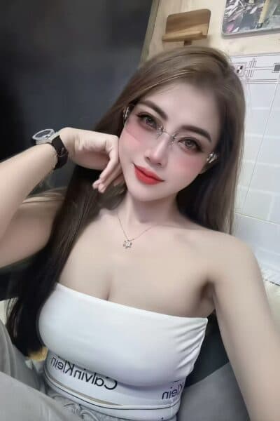 Girl Elegant photo of JENNY 808, your private massage escort in Tebrau 2.