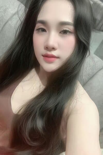 Girl Discreet and professional massage companion – DOLLY 685 in JB Town 8.