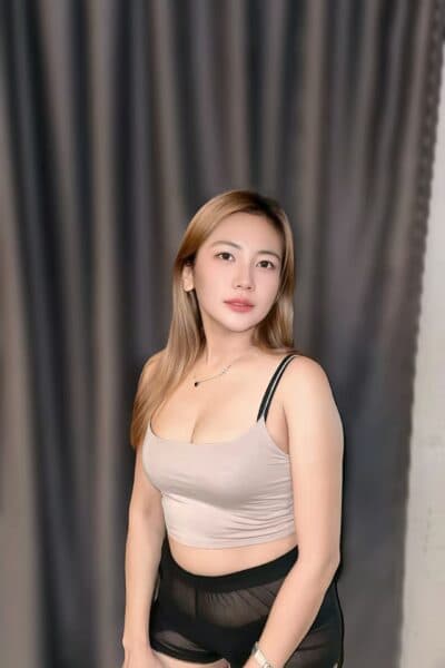 Girl Discreet and professional massage companion – MONA 332 in Nusa Bestari 2.