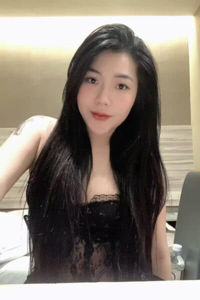 Girl Elegant photo of MIA 909, your private massage escort in Mount Austin 1.