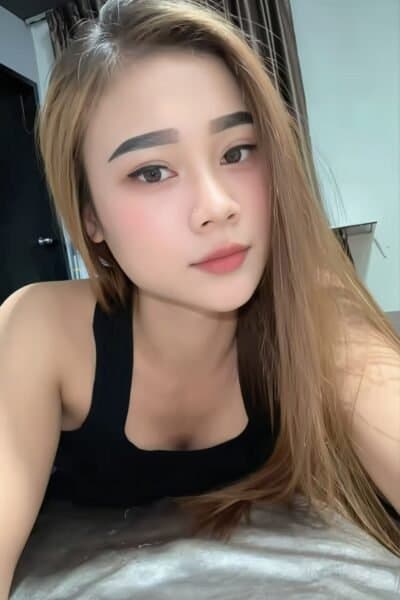 Girl ROSSA 397, luxury massage escort available in Bukit Indah 2.