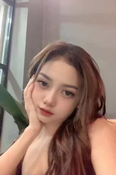 Girl JENNY 398, luxury massage escort available in Bukit Indah 2.