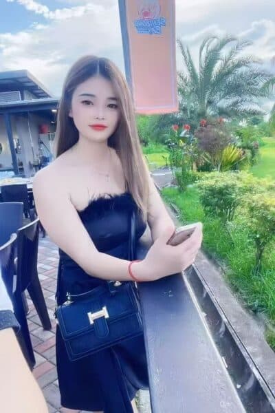 Girl UU 82, luxury massage escort available in Permas 1.