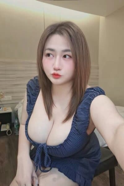 Girl Elegant photo of SUNDAY, your private massage escort in JB Town 5.
