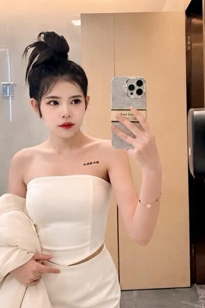 Girl Discreet and professional massage companion – TING 209 in JB Town 1.