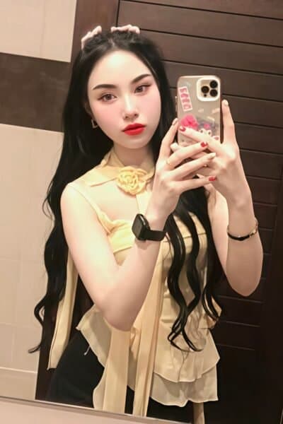Girl SUNNY 102, luxury massage escort available in JB Town 6.