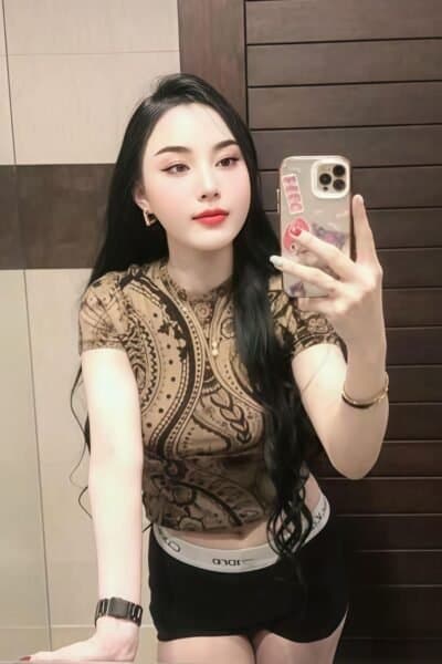 Girl Profile photo of SUNNY 102, sensual and discreet massage escort from JB Town 6.