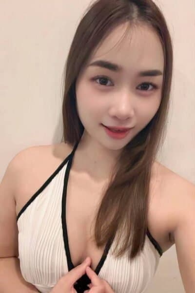 Girl Discreet and professional massage companion – MEAW in Bukit Indah 3.