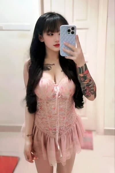 Girl Discreet and professional massage companion – ALISA 878 in JB Town 6.