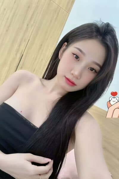 Girl Elegant photo of MYMY 886, your private massage escort in Tebrau 2.