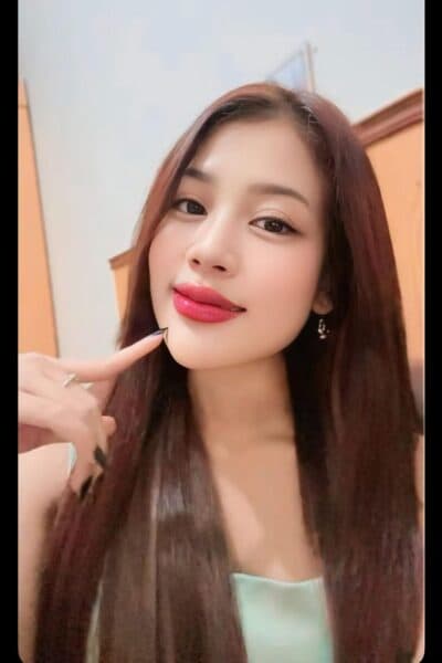 Girl Discreet and professional massage companion – RAYA 333 in Mount Austin 1.