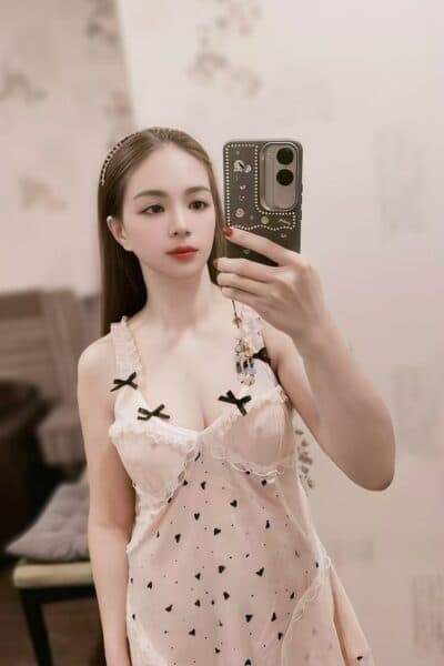 Girl ANNA 673, luxury massage escort available in JB Town 2.