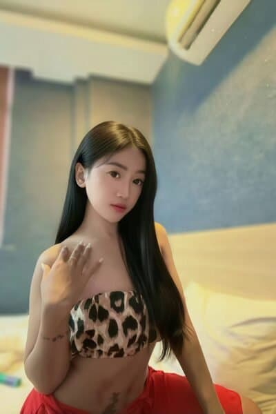 Girl CINDY 884, luxury massage escort available in Nusa Bestari 2.