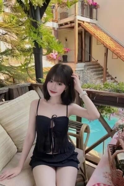 Girl XIAO MEI 166, luxury massage escort available in Permas 1.