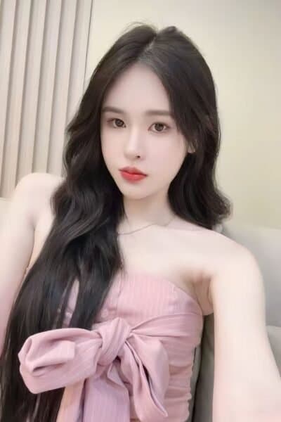 Girl Discreet and professional massage companion – CRYSTAL 299 in Permas 1.