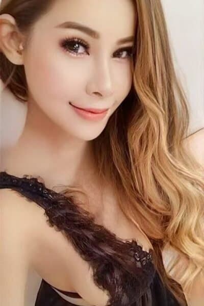 Girl Discreet and professional massage companion – NADIA 500 in Mount Austin 1.