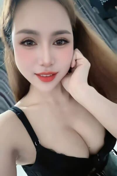 Girl Elegant photo of LIHN 913, your private massage escort in Tebrau 2.