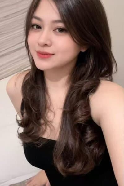 Girl Discreet and professional massage companion – Olive 319 in Mount Austin 1.