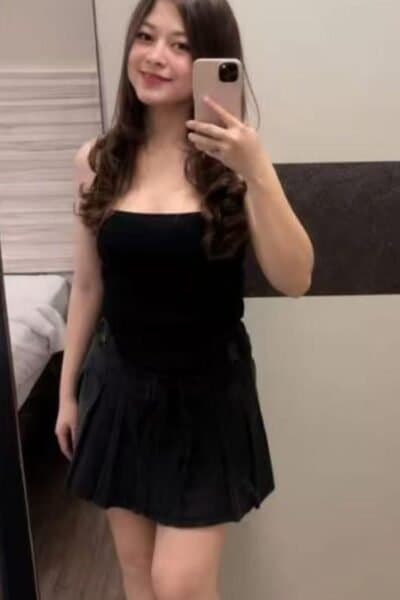 Girl Elegant photo of Olive 319, your private massage escort in Mount Austin 1.