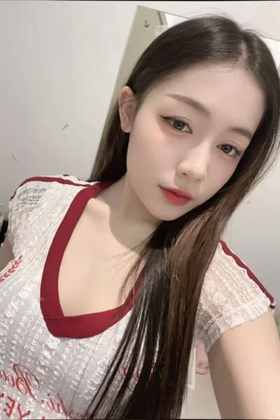 Girl YuYu 618, luxury massage escort available in Bukit Indah 2.