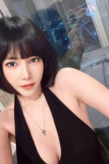 Girl POR, luxury massage escort available in JB Town 5.
