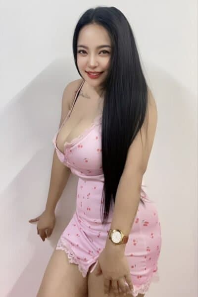 Girl ELSA 10, luxury massage escort available in JB Town 6.
