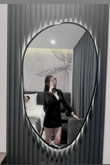 Girl Discreet and professional massage companion – MILY in JB Town 5.
