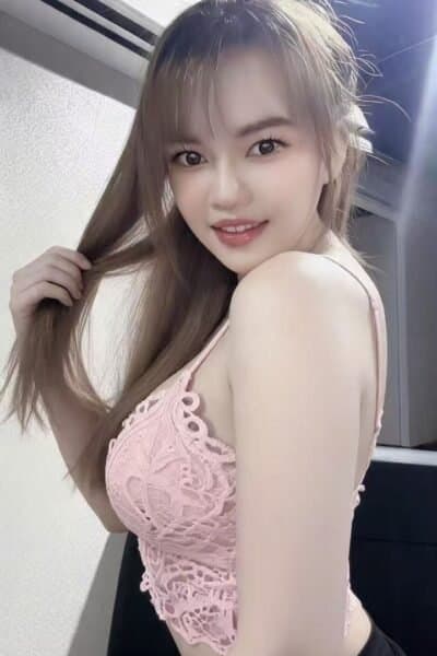Girl YUMI 99, luxury massage escort available in JB Town 6.