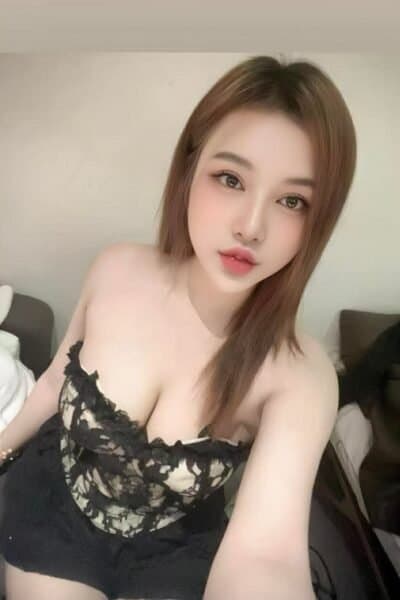 Girl Elegant photo of MOOK 880, your private massage escort in JB Town 6.