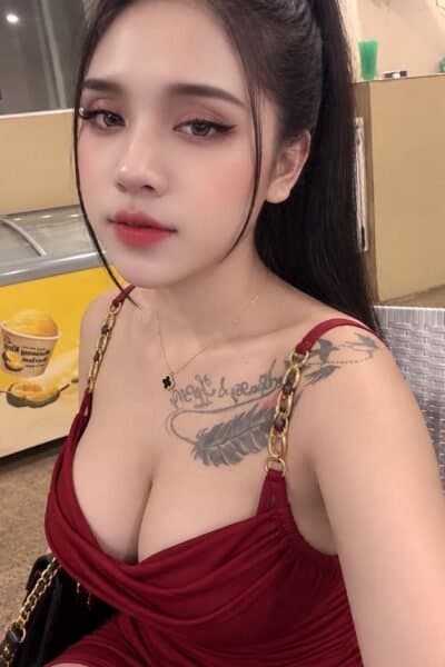 Girl Discreet and professional massage companion – BB 890 in JB Town 6.