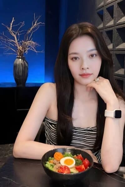 Girl Elegant photo of TINA 93, your private massage escort in JB Town 6.