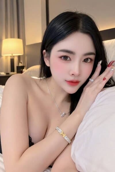 Girl ALITAR, luxury massage escort available in Nusa Bestari 1.