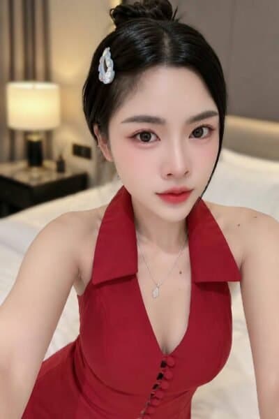 Girl Elegant photo of ALITAR, your private massage escort in Nusa Bestari 1.