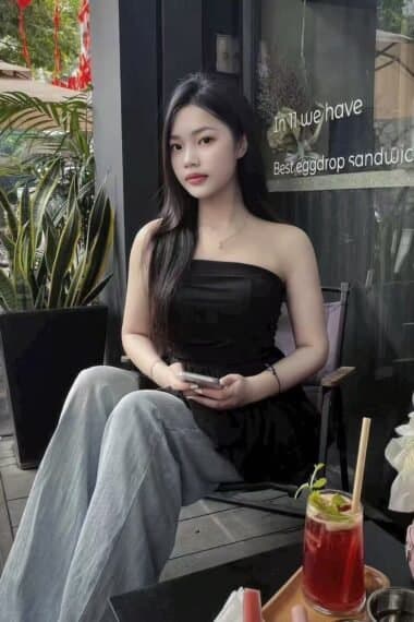 Girl Discreet and professional massage companion – BAO BAO in JB Town 5.
