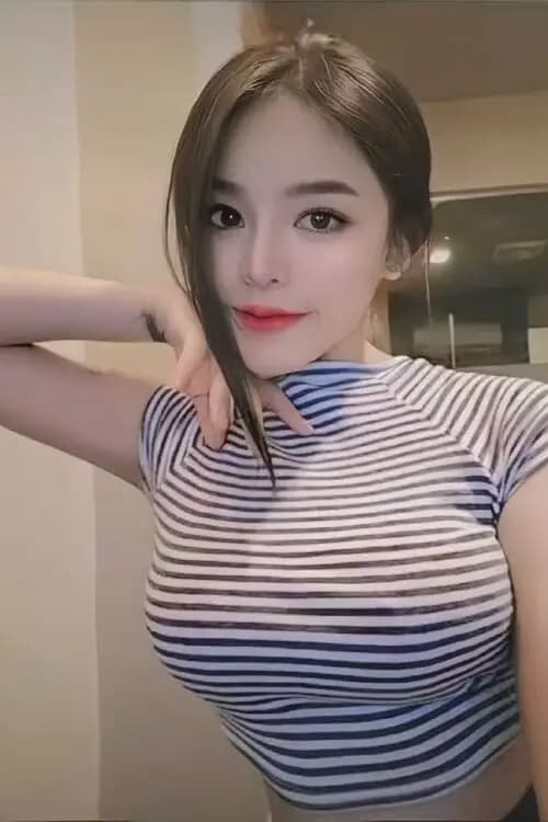Portrait of BELLA, discreet and elegant escort service in Bukit Indah 1. - small image
