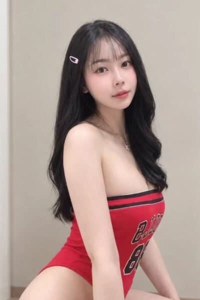 Girl Discreet and professional massage companion – BB 208 in Mount Austin 1.