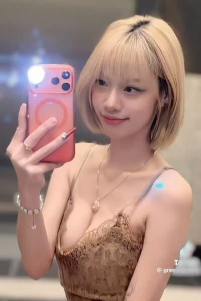 Girl Discreet and professional massage companion – GT in Permas 1.