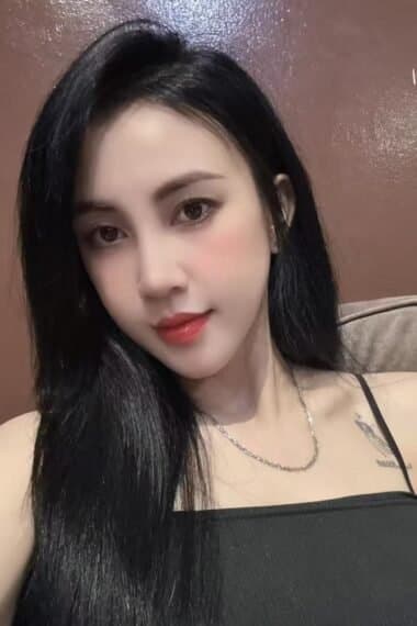 Girl Discreet and professional massage companion – PINKY in JB Town 5.