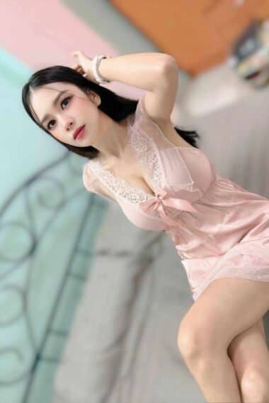 Girl Discreet and professional massage companion – ANNIE in JB Town 5.