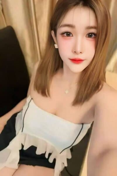 Girl XIN HONG, luxury massage escort available in Tebrau 1.