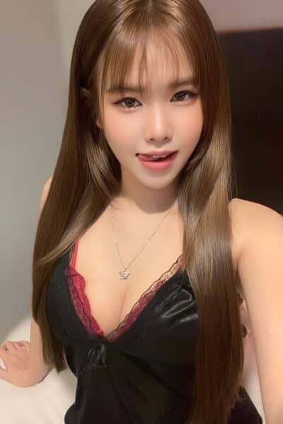 Girl MILIN 933, luxury massage escort available in Bukit Indah 1.