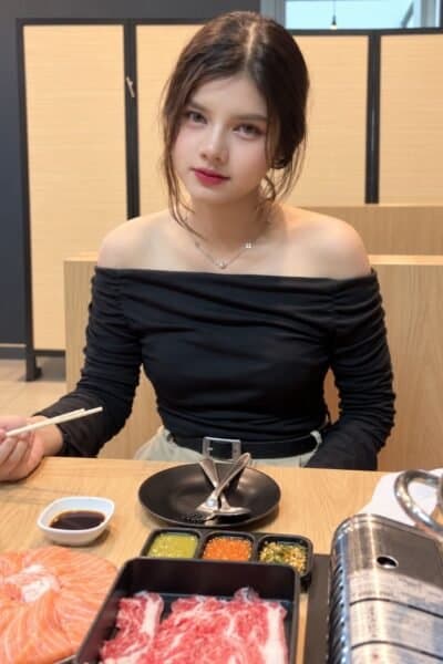Girl Elegant photo of LUNA966, your private massage escort in JB Town 6.
