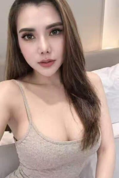 Girl Discreet and professional massage companion – LYDIA 385 in Mount Austin 1.
