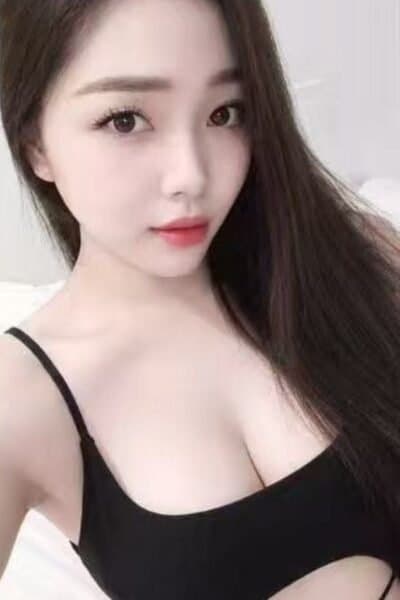 Girl Discreet and professional massage companion – AN AN 222 in Mount Austin 1.