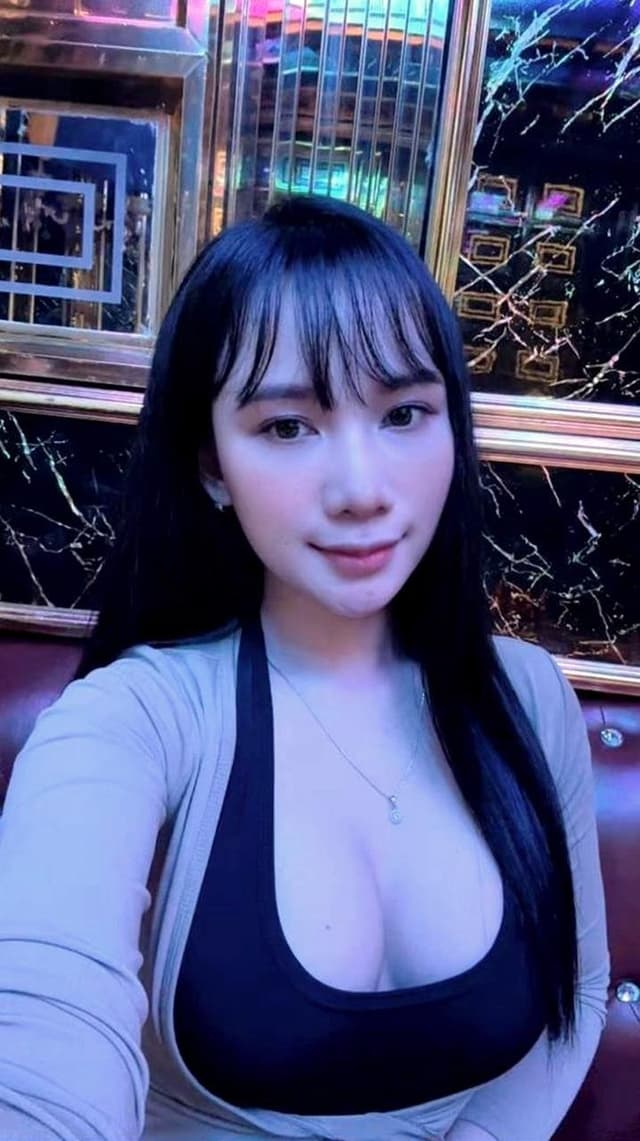 Discreet and professional massage companion – ZOZO 655 in JB Town 5. - small image