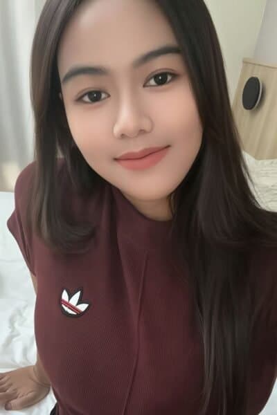 Girl Discreet and professional massage companion – SELLIN 883 in Nusa Bestari 2.