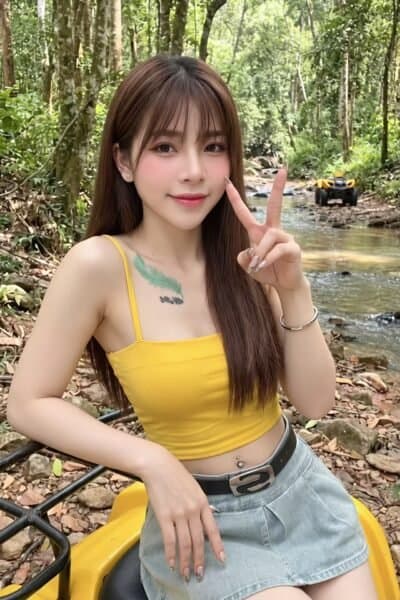 Girl LINDA 803, luxury massage escort available in Tebrau 2.