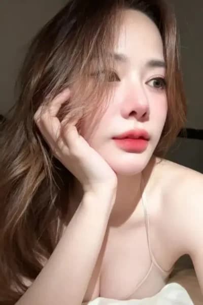 Girl Elegant photo of BERNY, your private massage escort in Bukit Indah 1.