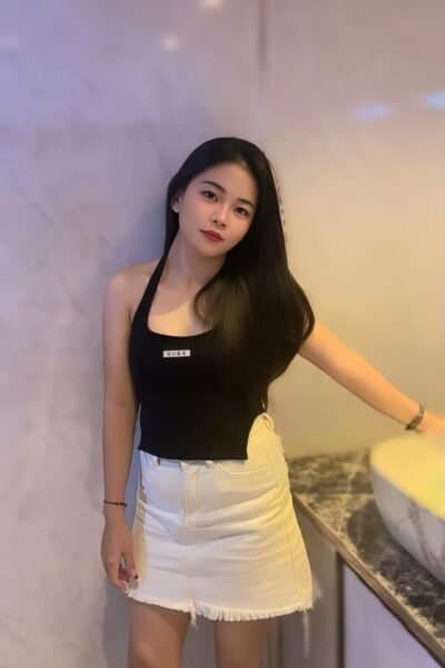 Girl MOON 993, luxury massage escort available in Nusa Bestari 2.